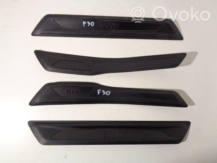 BMW 3 F30 F35 F31 Set di rivestimento del pannello della portiera 7263315