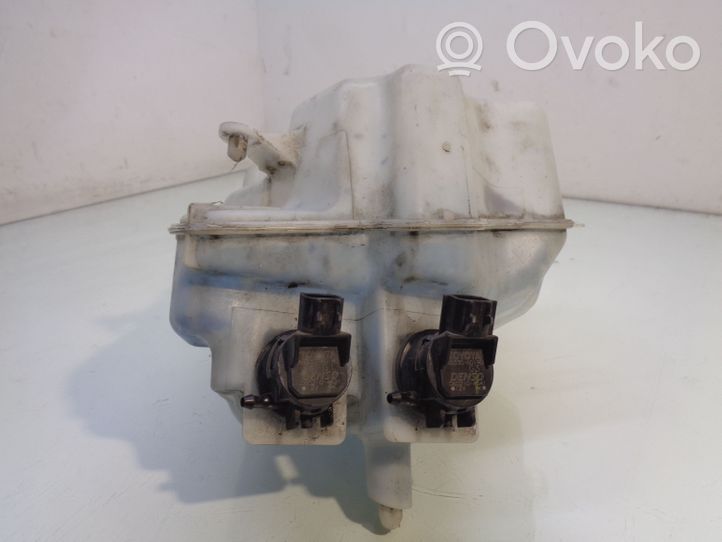 Toyota Prius (XW20) Бачок оконной жидкости 060851145