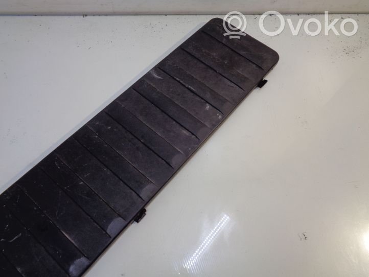 BMW X5 E53 Moldura inferior 8243504