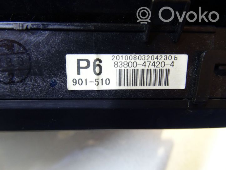 Toyota Prius (XW30) Nopeusmittari (mittaristo) 83800474204