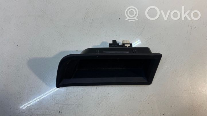 BMW 1 F20 F21 Connettore plug in AUX 584507