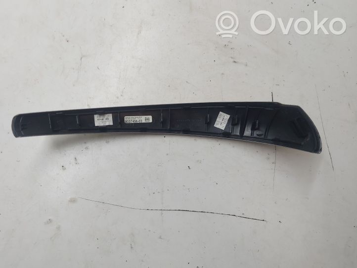 BMW 1 E81 E87 Moulure de porte avant 8037456