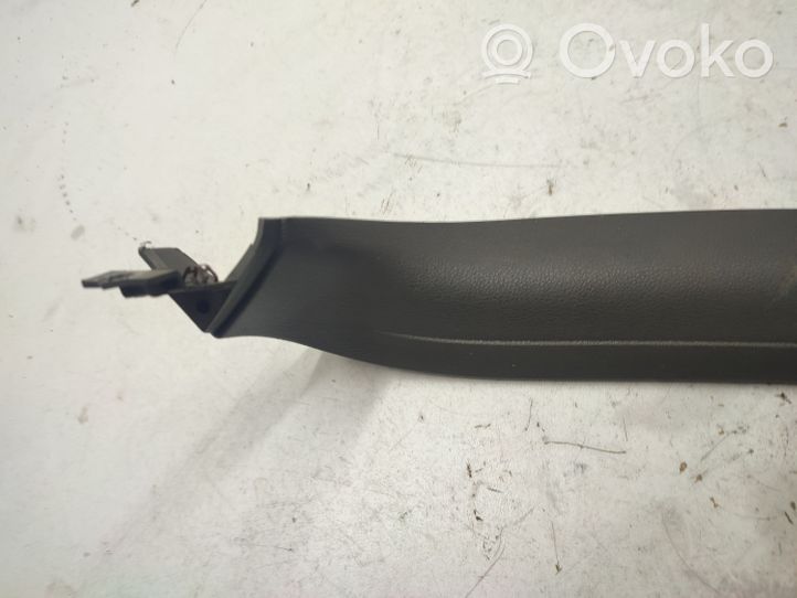 Audi Q7 4L Rivestimento laterale del portellone posteriore/bagagliaio 4L0867608