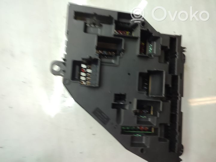 BMW 7 F01 F02 F03 F04 Module de fusibles 9151322