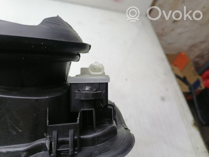 BMW 3 G20 G21 Bouchon, volet de trappe de réservoir à carburant 7645829