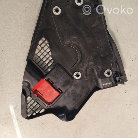 BMW 3 F30 F35 F31 Kita variklio skyriaus detalė 9246839