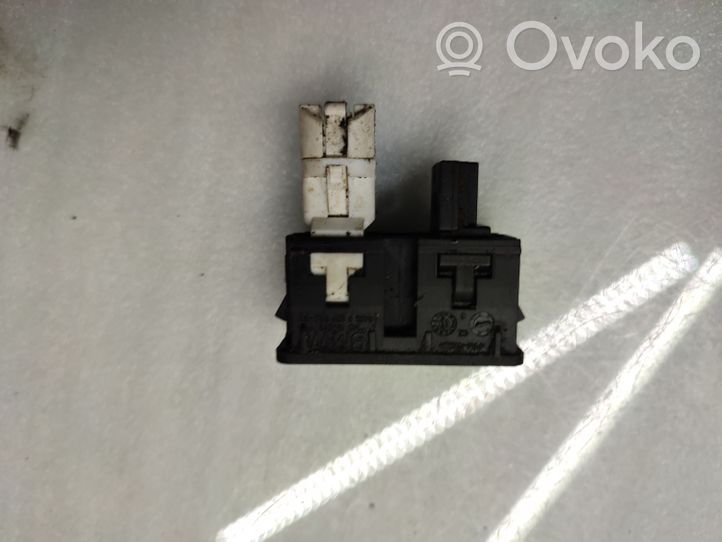 BMW 7 F01 F02 F03 F04 Câble adaptateur AUX 9329246