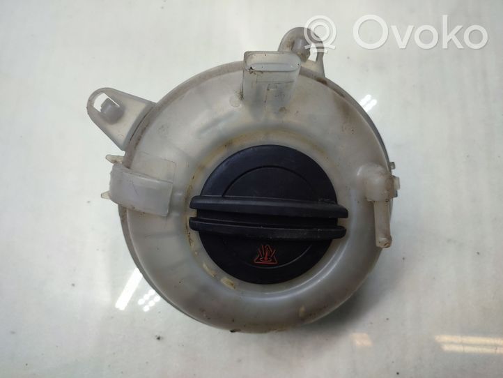 Audi A3 S3 8V Vase d'expansion / réservoir de liquide de refroidissement 5Q0121407