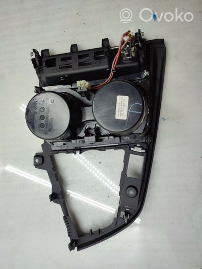 BMW 3 F30 F35 F31 Portabicchiere anteriore 9218925