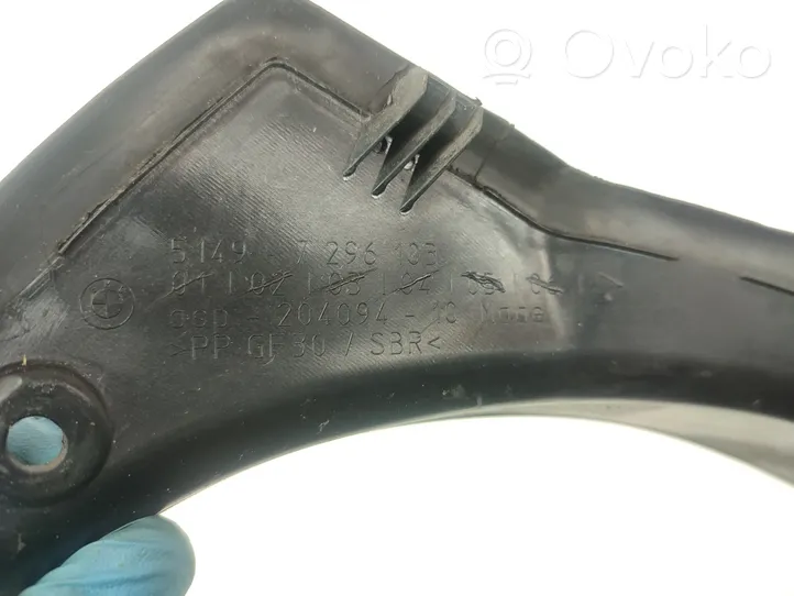 BMW 4 F32 F33 Listwa pod lampę tylną 7296103