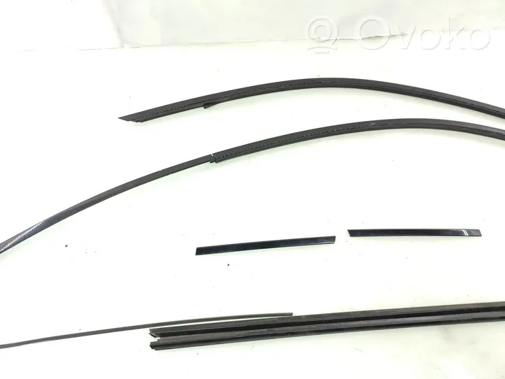 BMW 4 F32 F33 Set di rivestimento del pannello della portiera 27000742