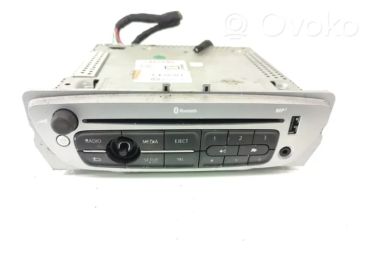 Renault Megane III Radio/CD/DVD/GPS-pääyksikkö 281153266R