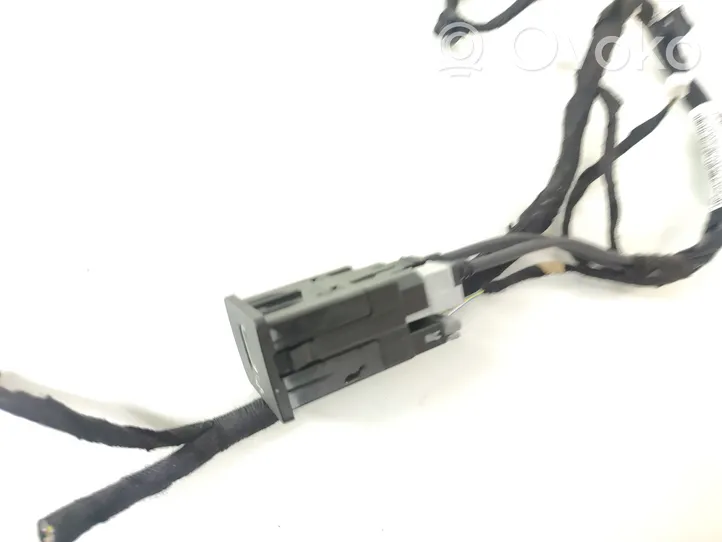 Land Rover Discovery Sport Connecteur/prise USB HS7T14F014AD