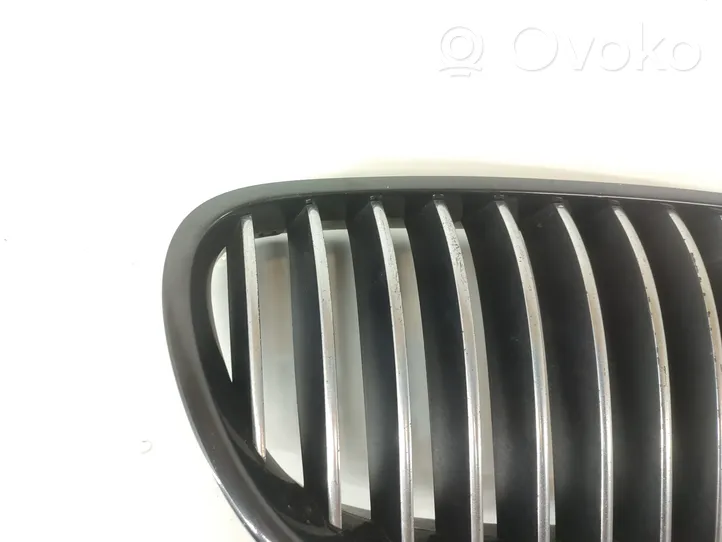 BMW 5 F10 F11 Front bumper upper radiator grill 7200728