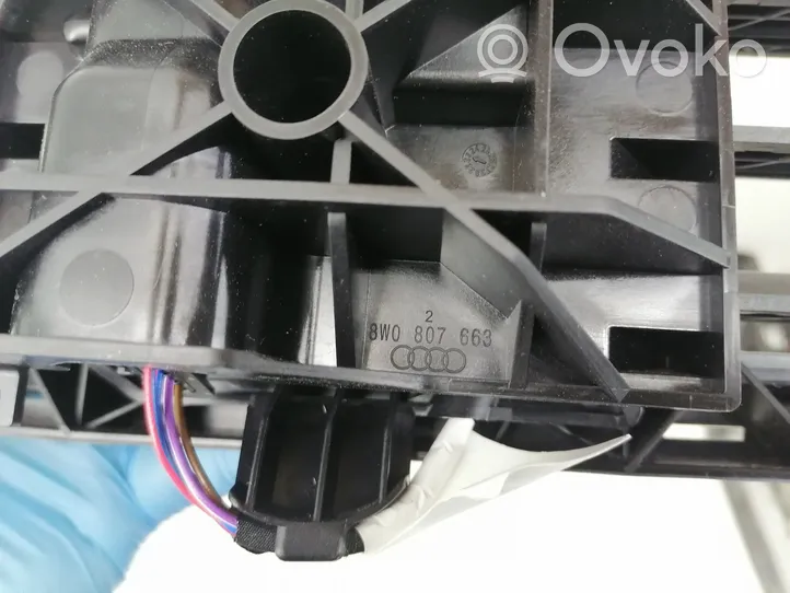 Audi A5 Déflecteur d'air de radiateur de refroidissement 8W0971277