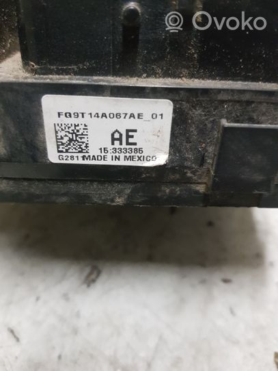 Ford Fusion II Saugiklių dėžė (komplektas) FQ9T14A067AE