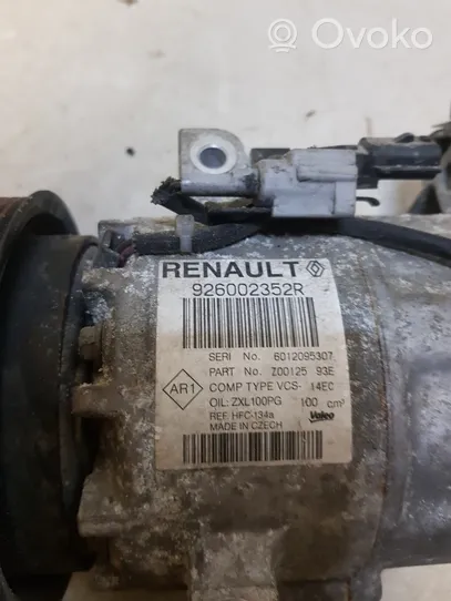 Renault Clio IV Kompresor / Sprężarka klimatyzacji A/C 926002352R