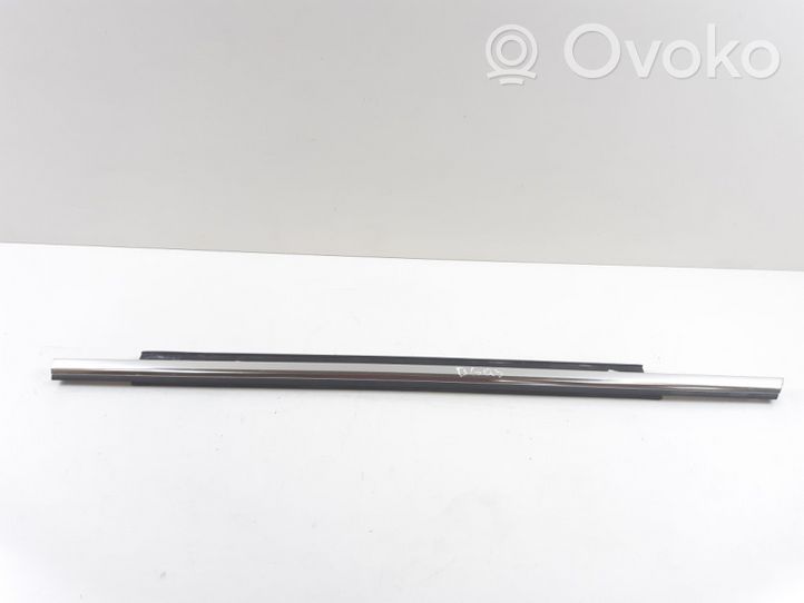 Audi Q3 8U Moulure de porte arrière 8U0853763