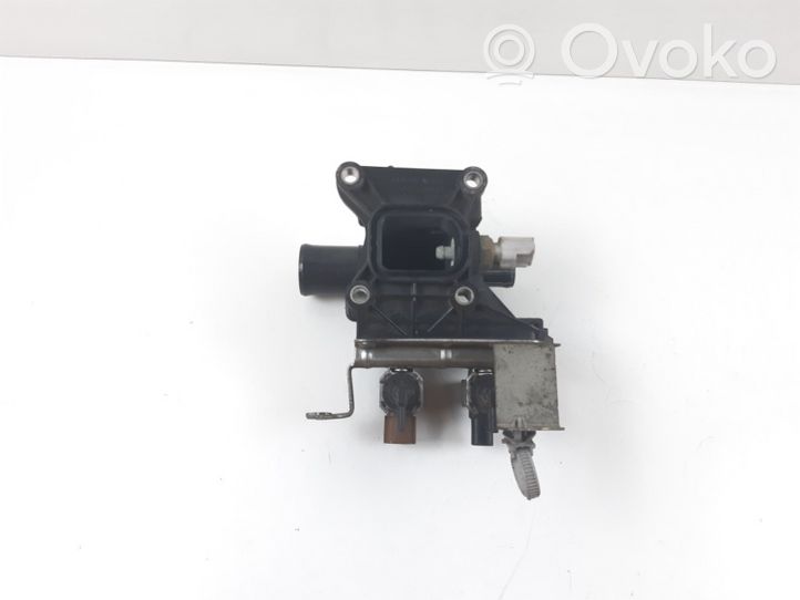 Mazda 3 I Pompe de circulation d'eau LF941517Z