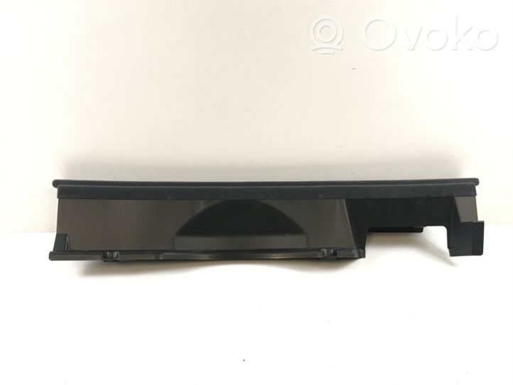 Audi Q3 8U Kita bagažinės apdailos detalė 8U0861486