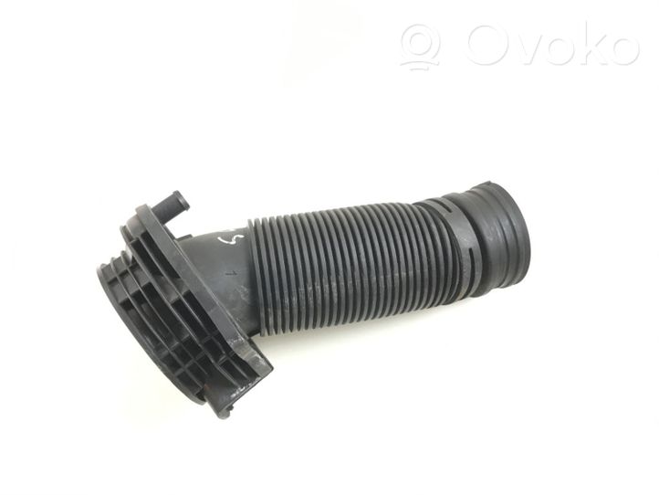 Volkswagen Eos Air intake duct part 1K0129684AJ