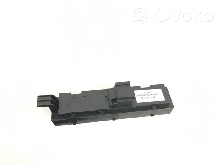 Volkswagen Touareg II Seat memory switch 7P1959769B