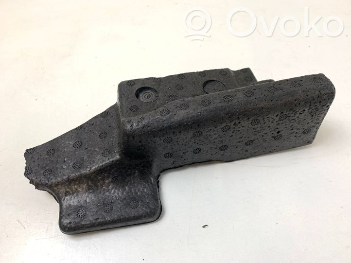 7418297 BMW 5 G30 G31 Fender foam support/seal, 15.00 € | RRR