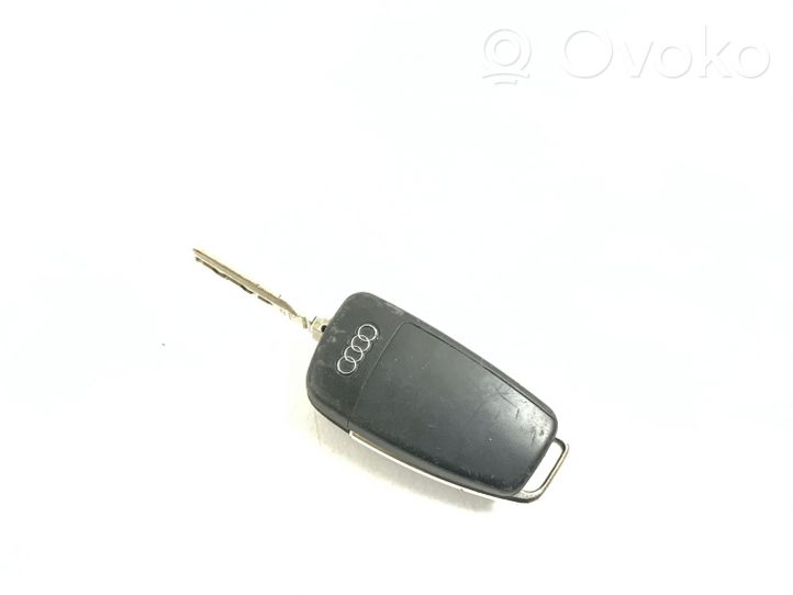 Audi A3 S3 8V Virta-avain/kortti 8V0837220