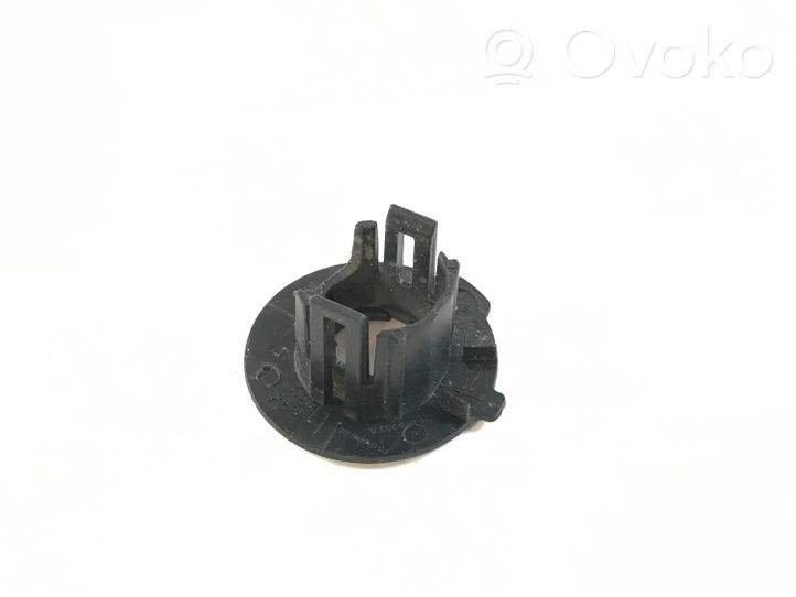 Audi A5 8T 8F Support de capteur de stationnement arrière PDC 8T8919257A