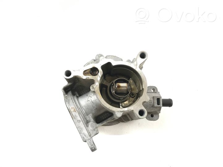 Audi Q3 8U Alipainepumppu 06J145100G