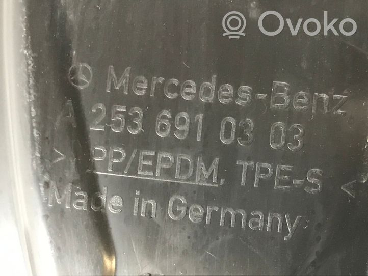 Mercedes-Benz GLC AMG Nadkole przednie A2536910303