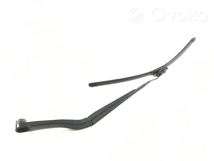 Opel Insignia A Windshield/front glass wiper blade 13227398