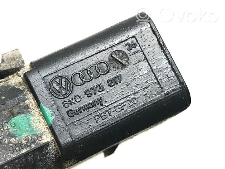 Audi A4 S4 B9 Wiązka wtryskiwaczy 06L971627T