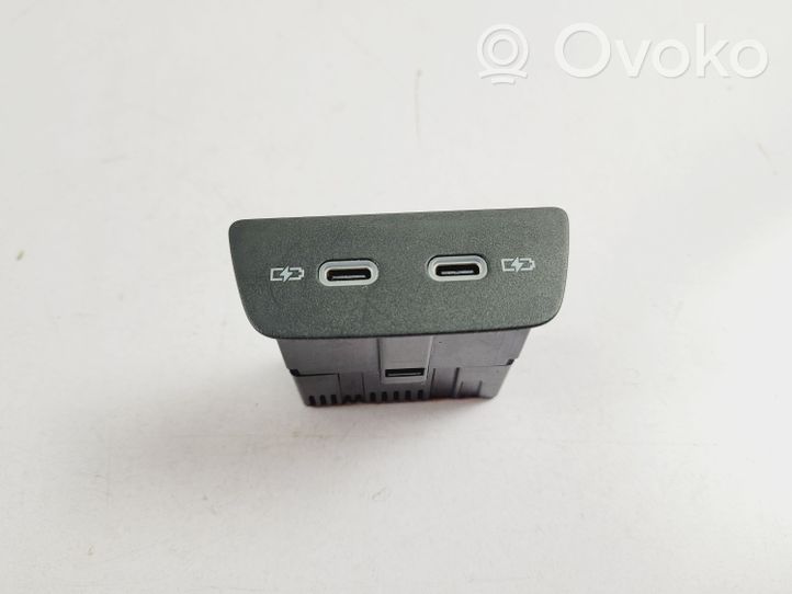 Volkswagen T-Roc USB-pistokeliitin 2G6035954