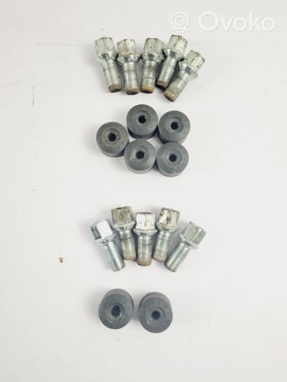 Volkswagen T-Roc Nuts/bolts 