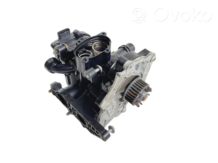 Audi A6 S6 C7 4G Vesipumppu 06L121111