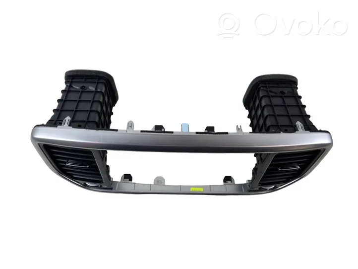 KIA Sportage Griglia di ventilazione centrale cruscotto 84740F1AB0SA1