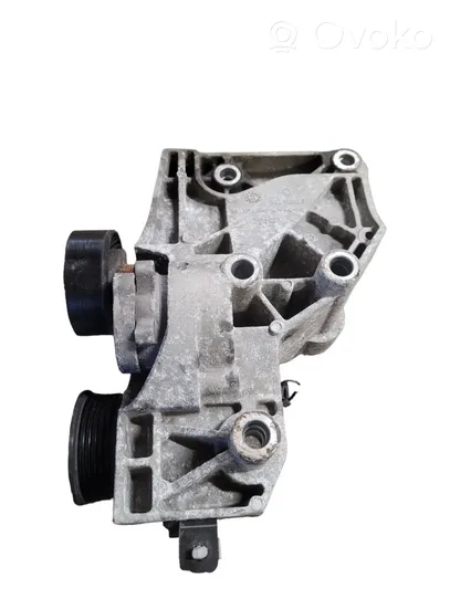 Opel Astra J Staffa di montaggio del compressore dell’A/C 55582510