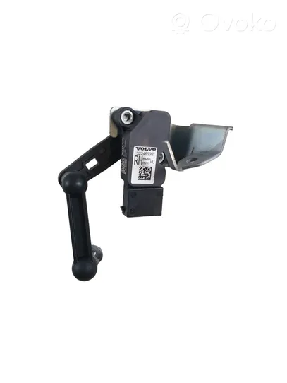 Volvo XC60 Sensore di livello faro/fanale 32246992