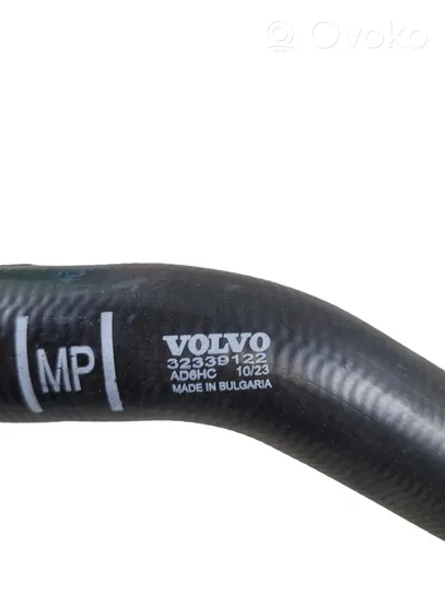 Volvo XC60 Tubo flessibile del liquido di raffreddamento del motore 32339122