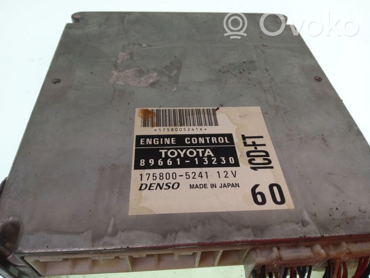 Toyota Corolla E110 Calculateur moteur ECU 1758005241