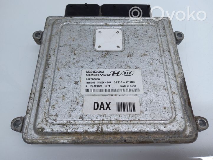 KIA Magentis Calculateur moteur ECU 3911125100