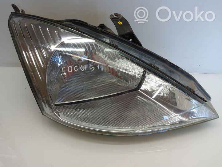 Ford Focus Lampa przednia 