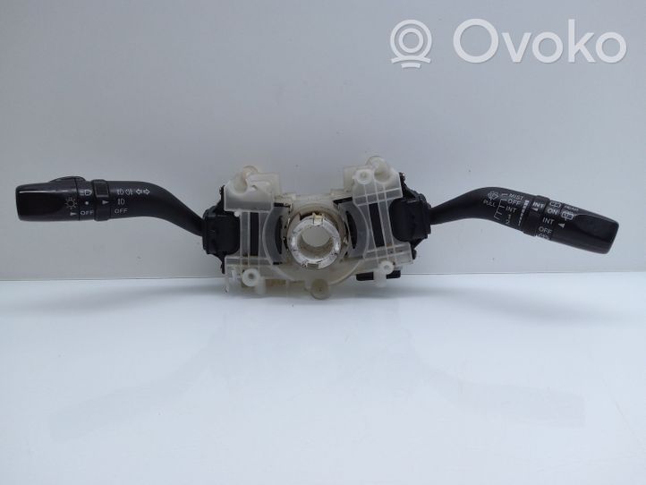 Mazda MPV II LW Leva/interruttore dell’indicatore di direzione e tergicristallo LE5517E184