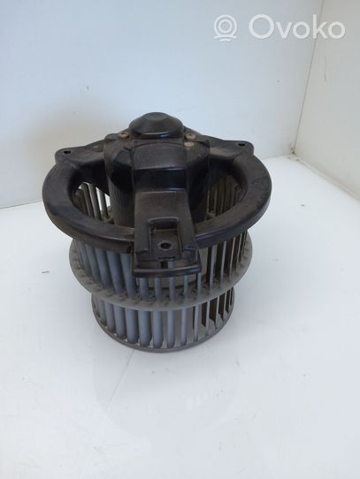 Toyota Yaris Ventola riscaldamento/ventilatore abitacolo 