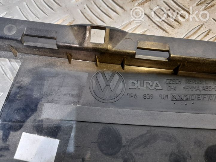 Volkswagen Touareg II Rivestimento del vetro della portiera 7P6839901