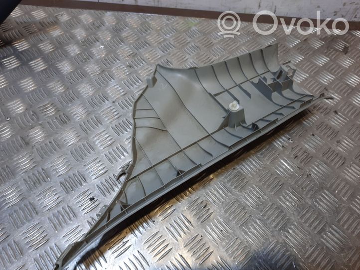 Mitsubishi Lancer Evolution Rivestimento montante (C) 7212A025