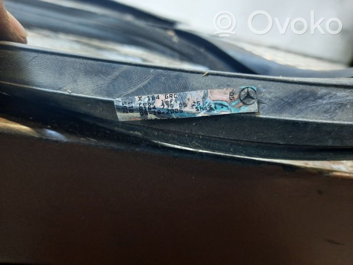 Mercedes-Benz GL X164 Galinė sandarinimo guma (prie stiklo) A1647350525