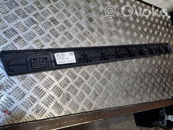 Audi Q7 4L Kita bagažinės apdailos detalė 4L0861487