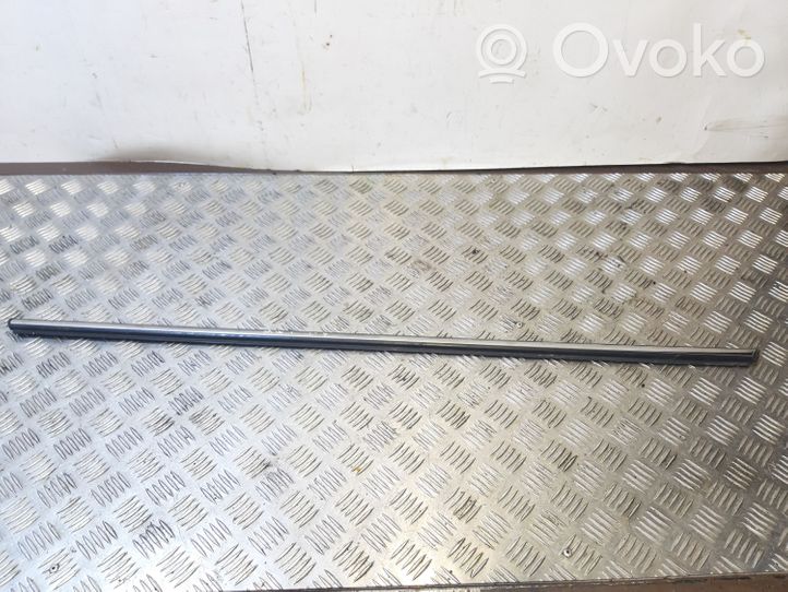 Mini One - Cooper Coupe R56 Rivestimento modanatura del vetro della portiera anteriore 7146091